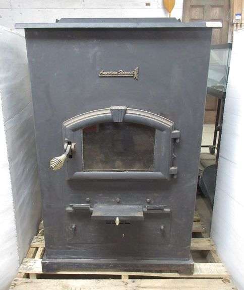 Pellet stove for corn, cherry pits, and wood pellets, by American Harvest,  29W x 39D x 45H, works as it should - Albrecht Auction Service