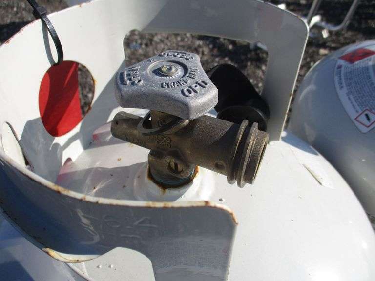 (2) 30 lb. butane tanks, good, used Albrecht Auction Service