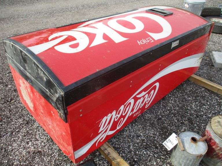 CocaCola machine, for parts or repair Albrecht Auction Service
