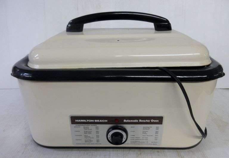 Hamilton Beach automatic roaster oven, 25"W, in nice condition, pan has