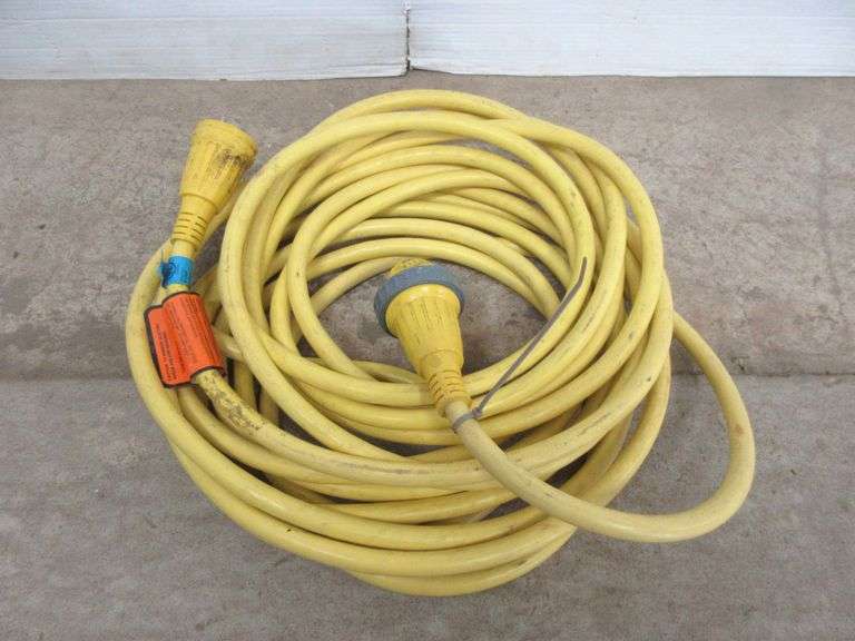 Hubbell 10/3 30 AMP 3750W shore power cable Albrecht Auction Service