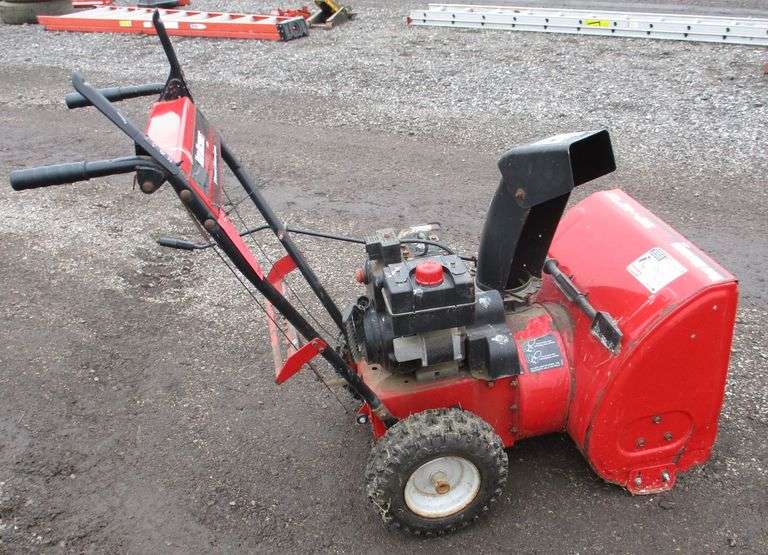 Yard machine snow blower, 8 HP, 22", worked well last year Albrecht