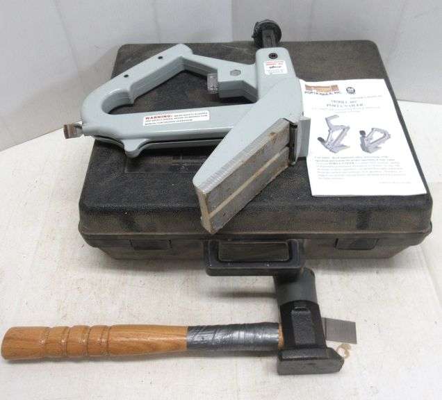 Hardwood flooring nailer, used Albrecht Auction Service