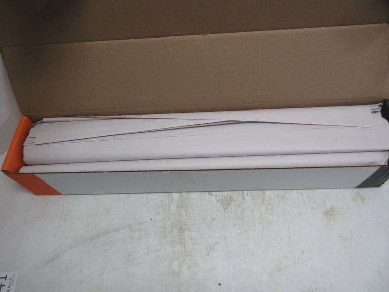 100 Sheets of UHaul wrapping paper, new Albrecht Auction Service