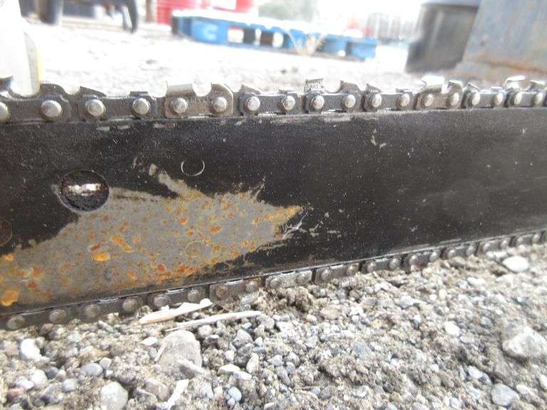 Poulan chainsaw, pulls free but won't start, as is Albrecht Auction