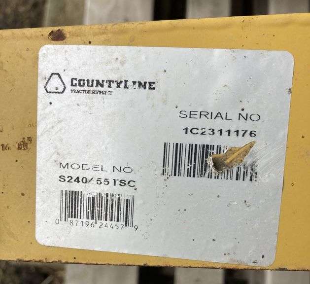 County Line Post Hole Digger, 3pt. Hookup, 540 PTO, Like New, Only