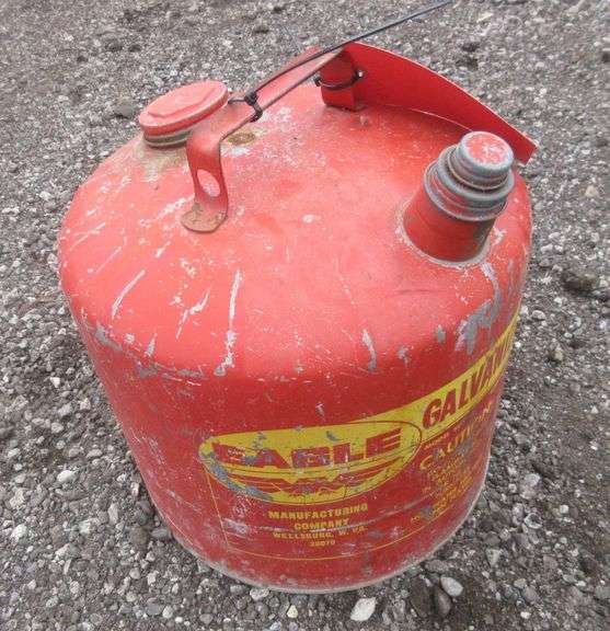5Gallon old metal gas can, no leaks, used Albrecht Auction Service