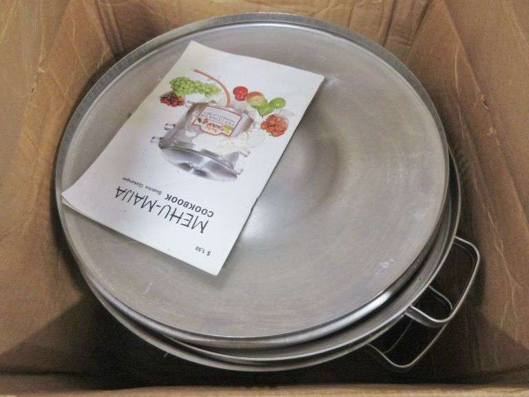 Stainless steel MehuMaija juice extractor steamer cooker with all the