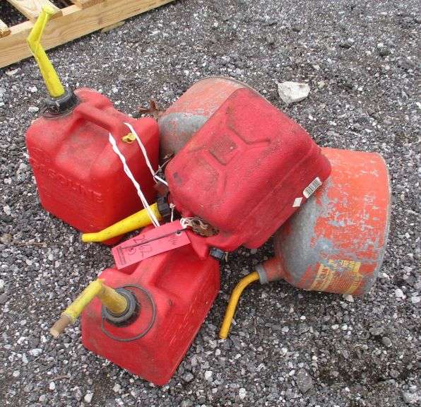 Fuel cans, includes 1Gallon plastic gas can, 1.5Gallon plastic gas