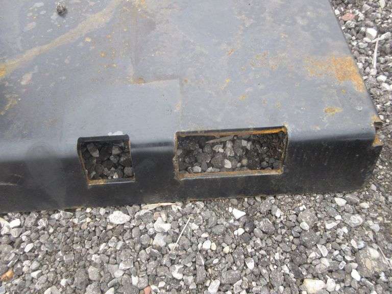 Skid steer weldable quick hitch plate, 45", in new condition Albrecht