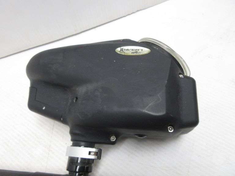 Paintball gun by Invert with Invert ball hopper and Invert mini barrel