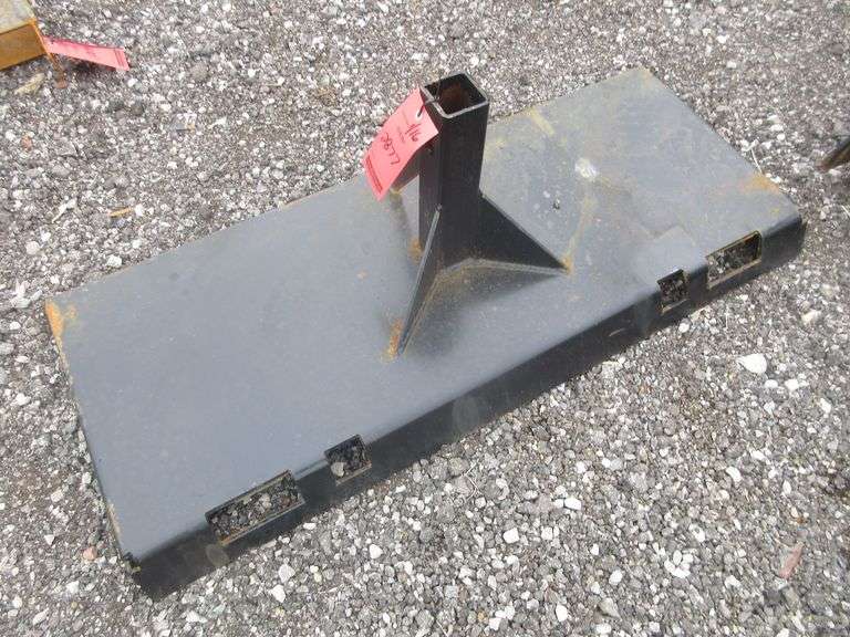 Skid steer weldable quick hitch plate, 45", in new condition Albrecht