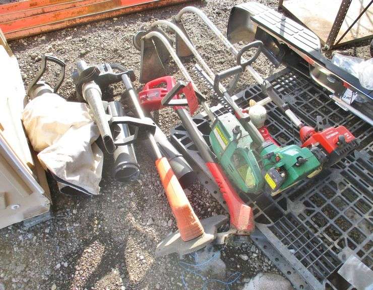 Weed wackers, as is Albrecht Auction Service