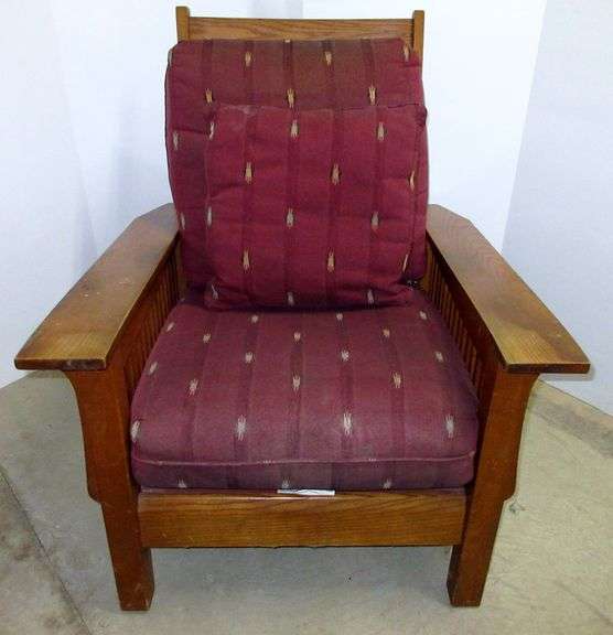 Bassett Mission Style chair with pillow, seat 23"W x 18"H, finish loss on arms Albrecht