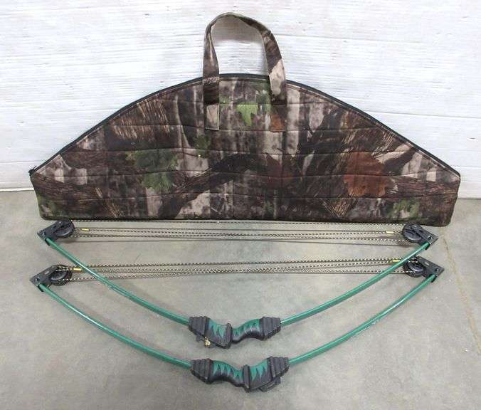 (2) Bear archery 32" scout recurve bow for 47 year olds, includes a