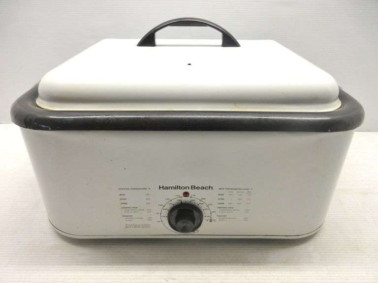 Hamilton Beach roaster, 18"W, works Albrecht Auction Service