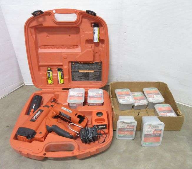 Paslode cordless nailer trim nailer, battery charger, (3) fuel