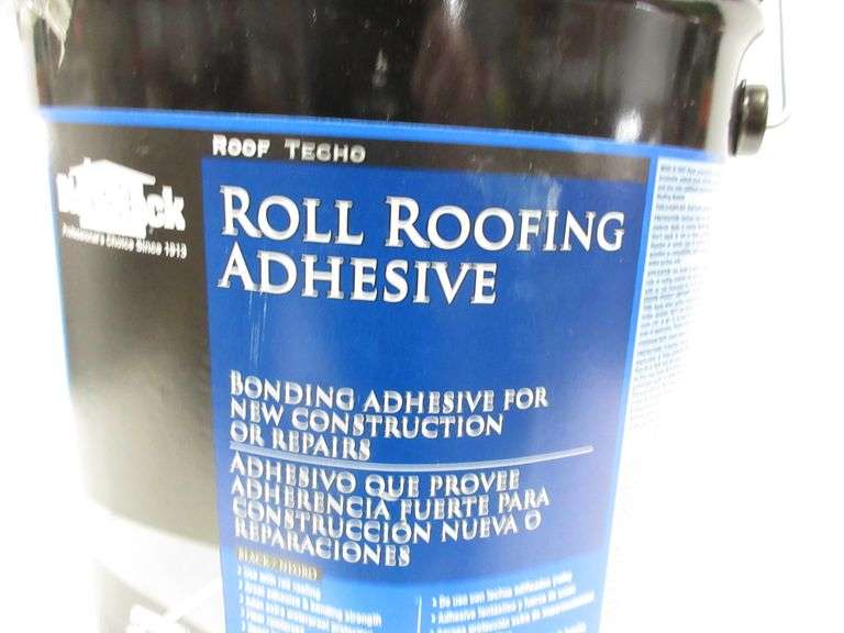 4.7Gallon pail of roll roofing adhesive blackjack, new Albrecht