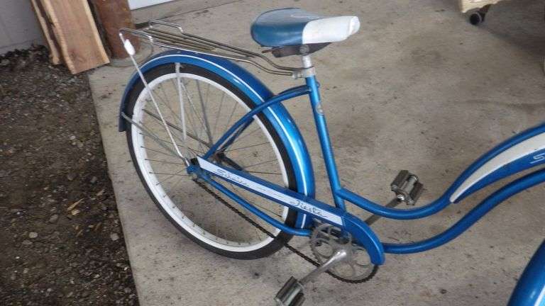 Original Schwinn Fiesta bicycle, all original with Schwinn tires, hand