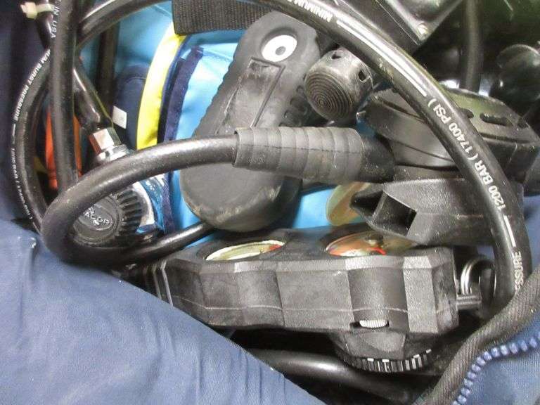 Divers bag with scuba gear, used Albrecht Auction Service