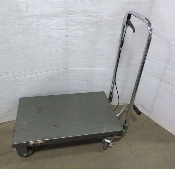 Pittsburgh hydraulic lift table, 18"W x 28" surface area, lifts up to