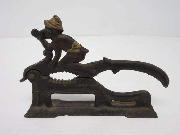 Older cast iron nutcracker, 6"L Albrecht Auction Service