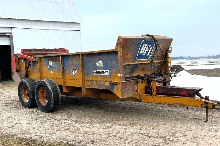 This item Selling ABSOLUTE! Knight 650 Dry Manure Spreader with 3
