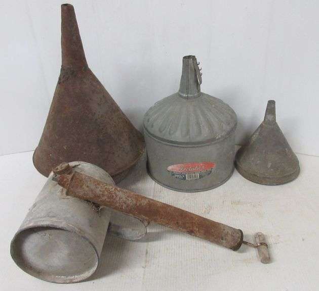 (3) Funnels 1 Rusty; Old sprayer, used, won't spray, as is Albrecht Auction Service