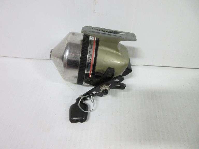 (8) Zebco reels, include US 20, 20/10, 20/20, 222; Small Zebco; RT