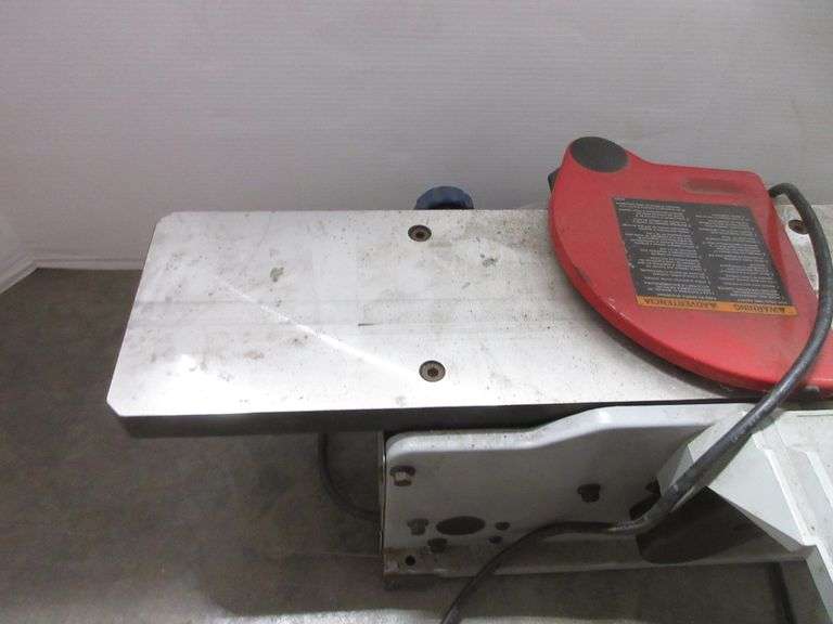 Delta wood planer, 30"W x 14"D x 8"H, works well Albrecht Auction Service