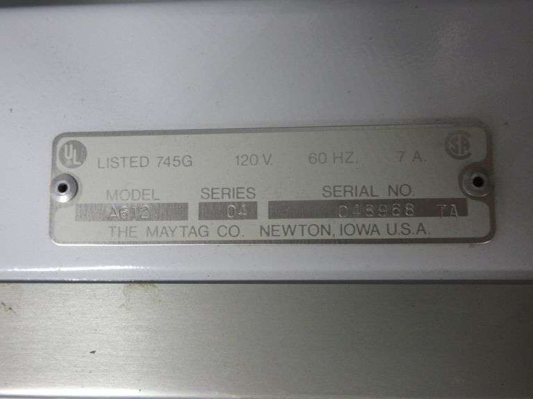 1970's Era Maytag heavy duty twospeed large capacity washing machine