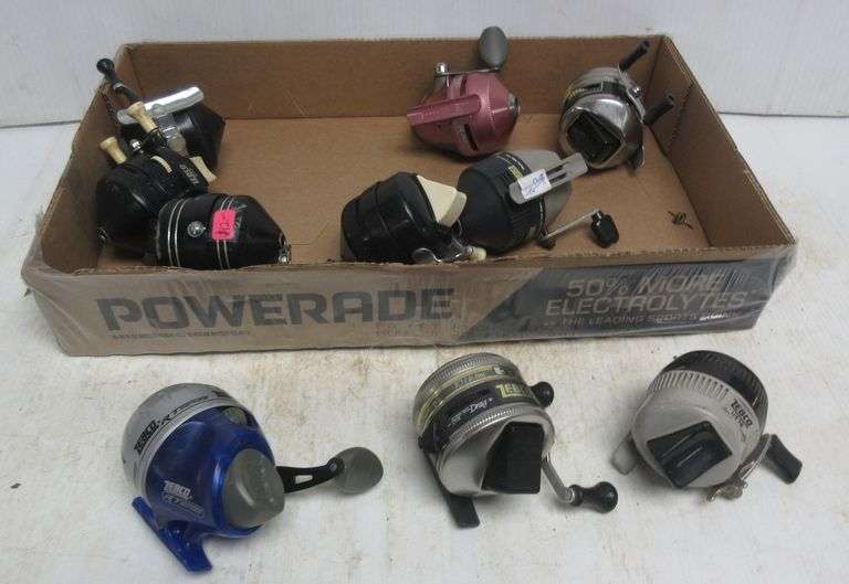 (10) Zebco fishing reels, include 4 202's RT series, 33 Slingshot
