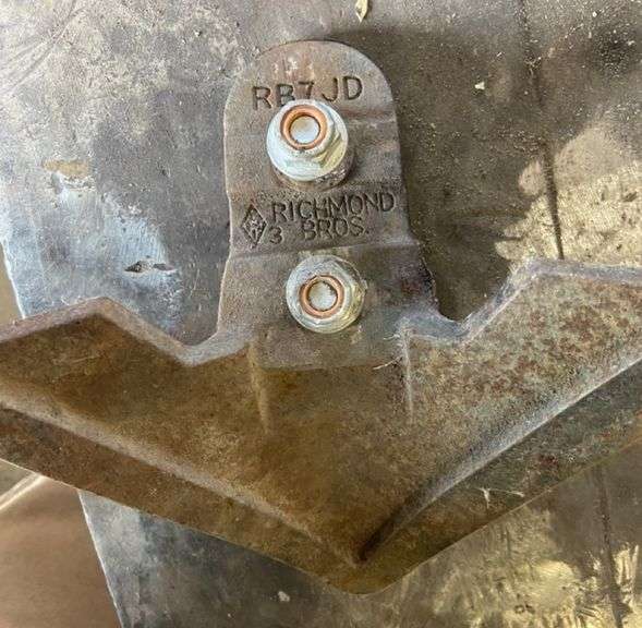 (67)Richmond Bros. Field Cultivator Sweeps, 47° Angle Stem, 7/16