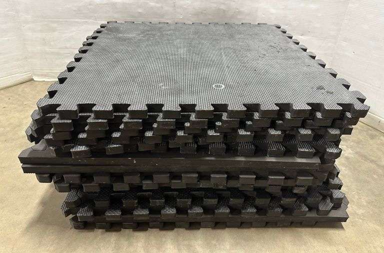 (16) 24" Square exercise mats, interior locking, good used condition