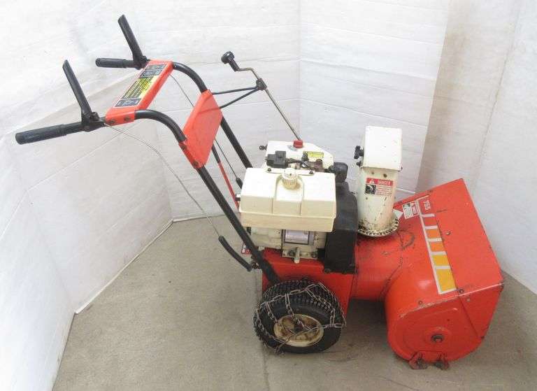 Simplicity snow blower, model 755, works Albrecht Auction Service