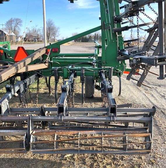 John Deere 2210 Field Cultivator, 44.5', Richmond Shovels, Remlinger 3