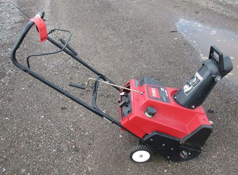Toro 5 HP CCR 2500 snowblower, has compression, unknown further, as is