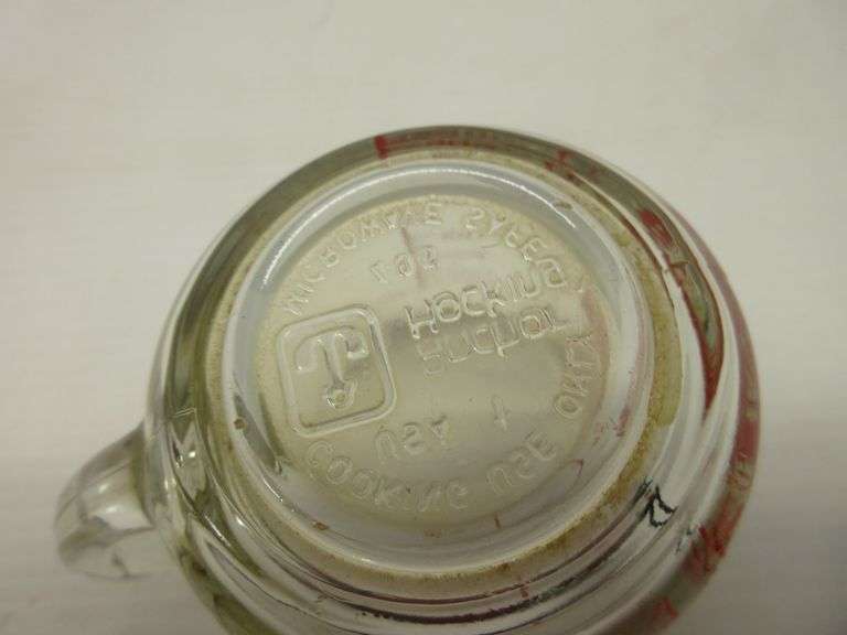 (3) Vintage glass measuring cups, made in USA, include 1950s Monarch range and heater