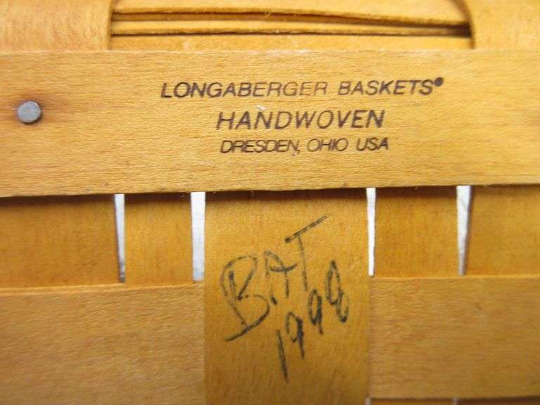 Longaberger Wrought Iron, small baker's rack with wood shelves