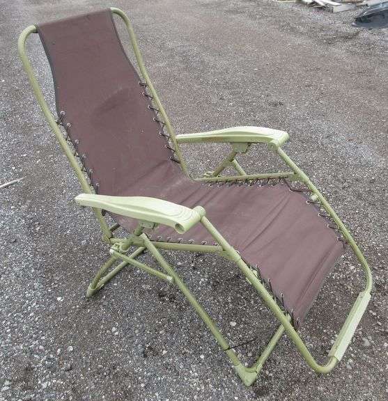 Reclining lawn chair, Zero Gravity, in good condition Albrecht