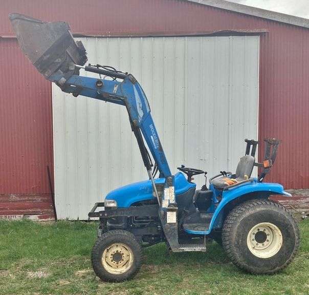 1999 New Holland TC29D Diesel 4WD Tractor, (2588 Hours), Deluxe Model