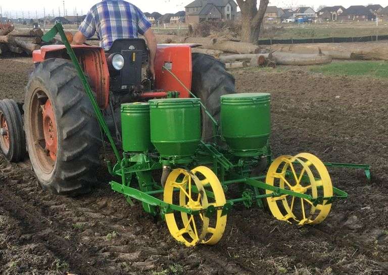 John Deere 246247 Two Row Corn Planter, 36" row spacing food plot
