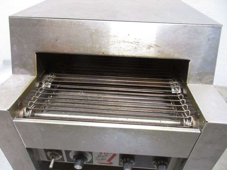 Commercial grade toaster, 14"W x 18"D x 15"H Albrecht Auction Service