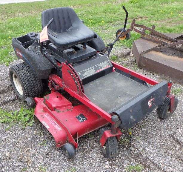 Toro Time Saver Zero Turn Mower, comes with a 52" blade, recycler deck