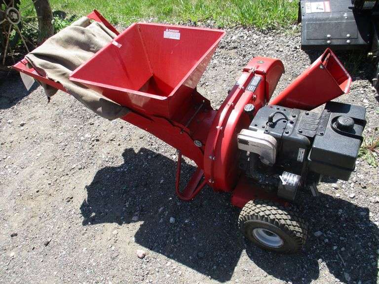 MTD 8 HP Chipper/Shredder, works well Albrecht Auction Service