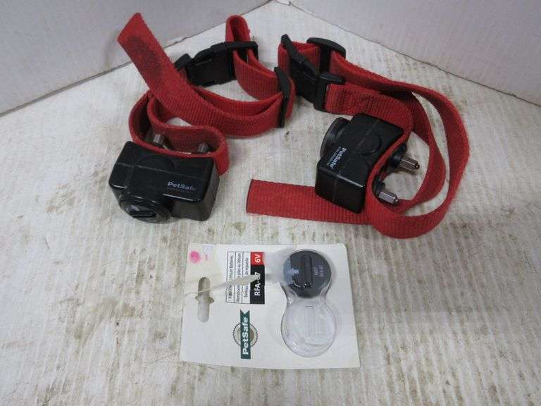 (2) Petsafe collars with battery, both work Albrecht Auction Service