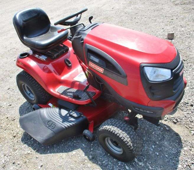 YT 4000 Craftsman Mower, runs and cuts as it should, does come with a