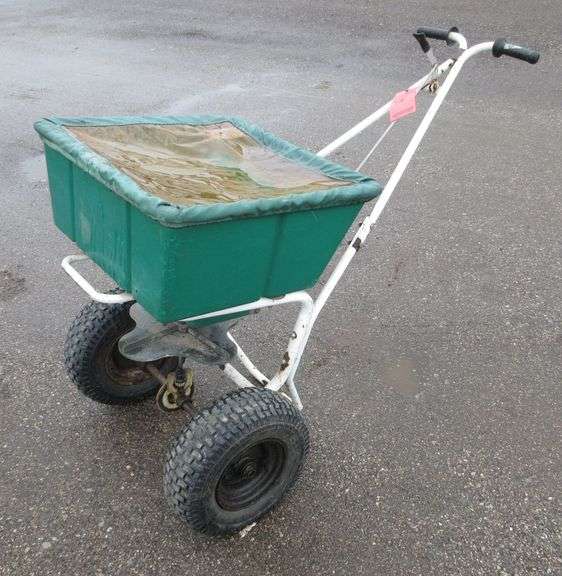 LESCO Commercial Fertilizer Spreader, with rain cover and calibration