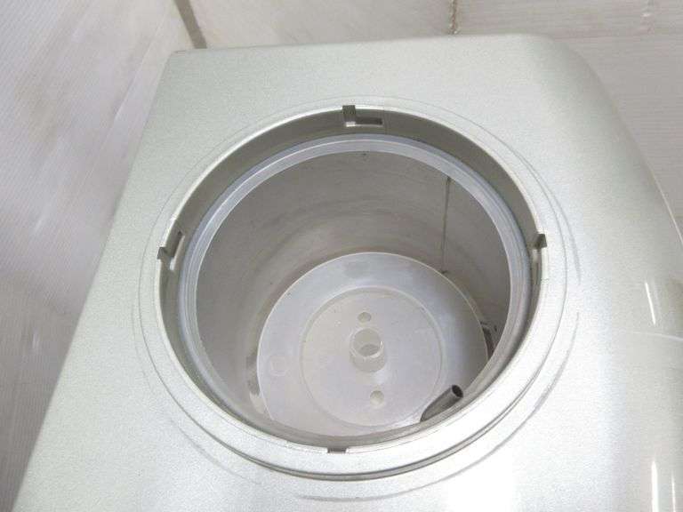 GE profile water dispenser, cold and hot, 40"H, works Albrecht