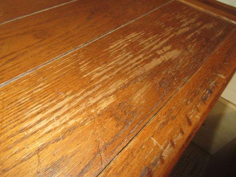 YoungHinkle oak fivedrawer dresser, 30"W x 18"D x 48"H, minor wear